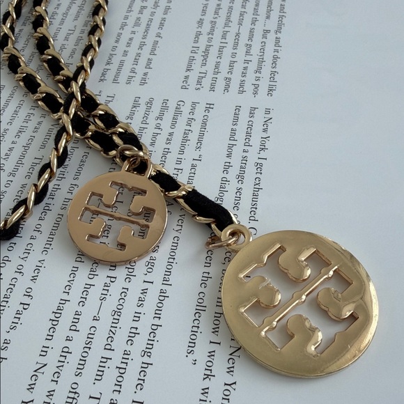♥️♥️♥️ Tory Burch  necklace/belt/bracelet - Picture 5 of 11